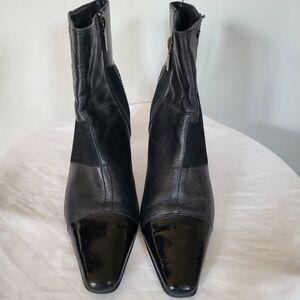 Blondo Chunky Heel Leather Suede Mix Side Zip Heeled Booties Black Size…